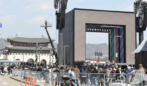 Đ&aacute;m cưới tổ chức gần khu vực concert của BTS: C&ocirc; d&acirc;u ch&uacute; rể gọi điện xin lỗi từng kh&aacute;ch, n&oacute;i &ldquo;kh&ocirc;ng cần đến nữa&rdquo;- Ảnh 3.