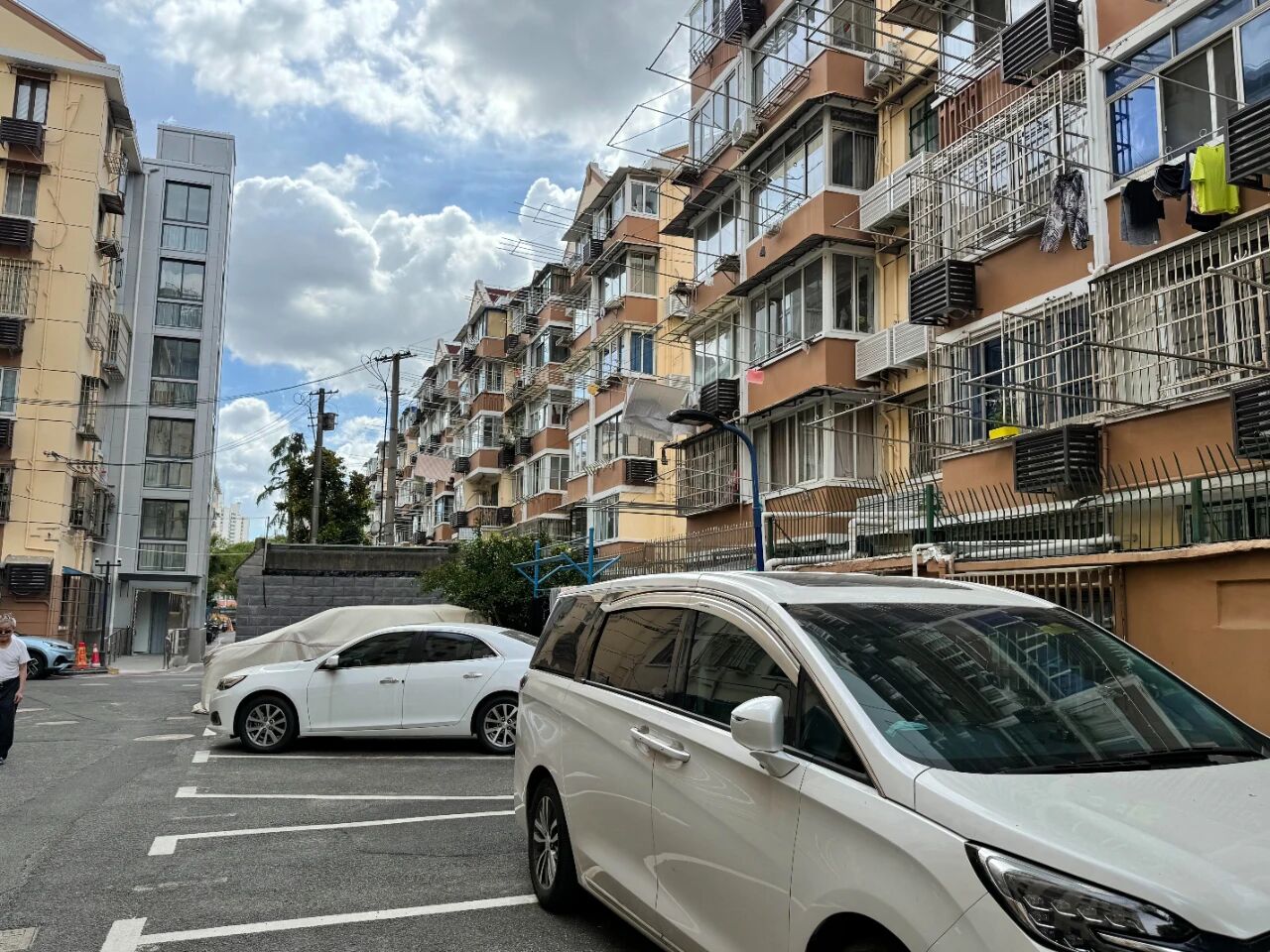 T&ocirc;i rời căn hộ c&oacute; thang m&aacute;y để về sống ở khu phố cũ: Sau 1 năm, t&ocirc;i chỉ tiếc đ&atilde; chuyển đi qu&aacute; muộn- Ảnh 3.