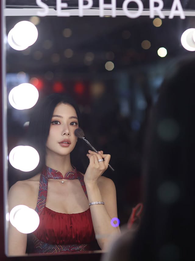 Bỏ chồng đại gia, mỹ nh&acirc;n gợi cảm nức tiếng xứ H&agrave;n 