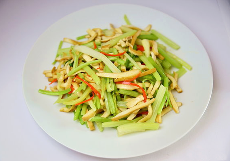 H&atilde;y "tắm sạch" cho mạch m&aacute;u của bạn bằng 3 m&oacute;n ăn quen thuộc: Dễ nấu, thanh m&aacute;t lại cải thiện tuần ho&agrave;n m&aacute;u- Ảnh 3.