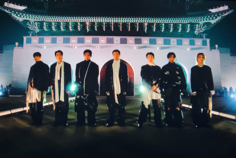 Toàn cảnh concert miễn phí của BTS tại Quảng trường Gwanghwamun