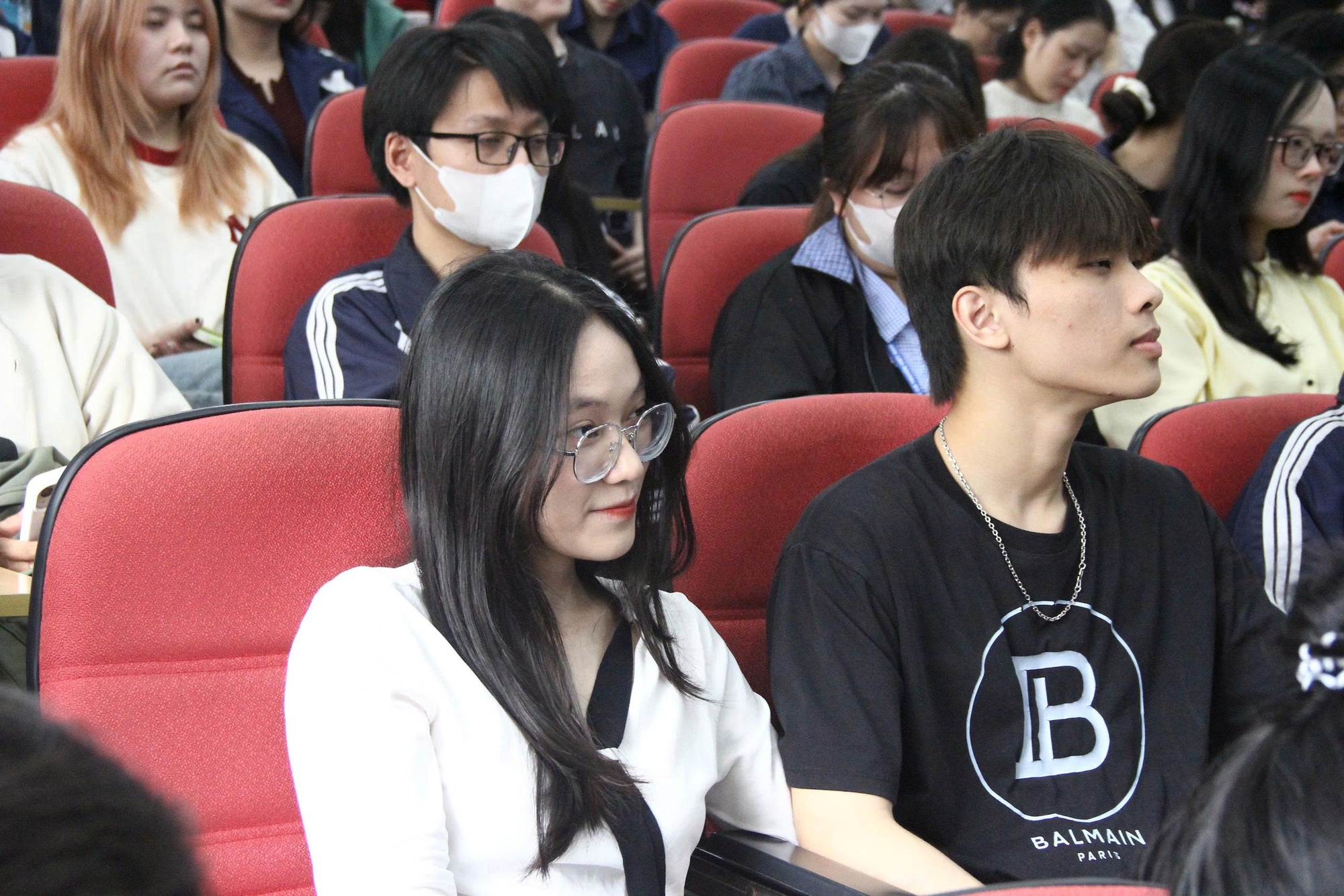 Sinh viên ngành y phải thực hành 12 tháng nếu muốn trở thành bác sĩ- Ảnh 2. Sinh viên ngành y phải thực hành 12 tháng nếu muốn trở thành bác sĩ- Ảnh 2.