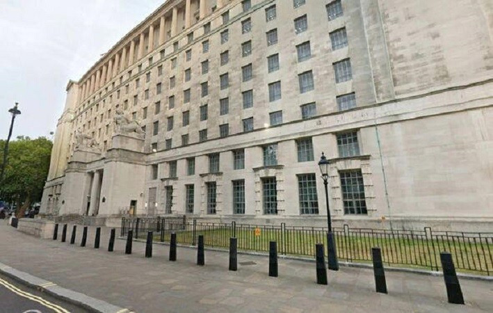 Biết g&igrave; về hầm tr&uacute; ẩn tuyệt mật của Anh?- Ảnh 1.