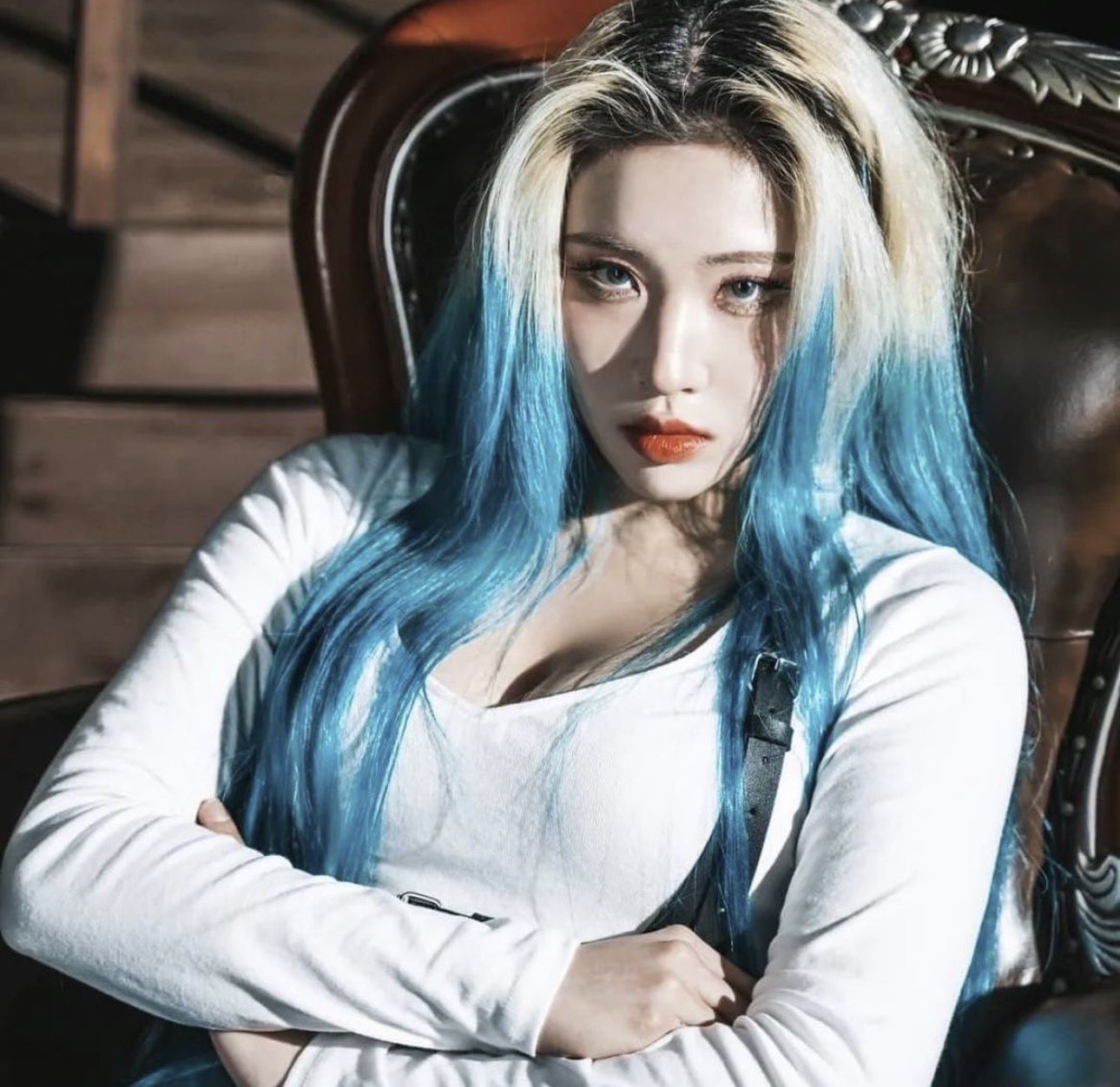 Nữ ca sĩ bị h&agrave;nh hung nghi&ecirc;m trọng, c&ograve;n bị &eacute;p viết thư xin lỗi- Ảnh 4.