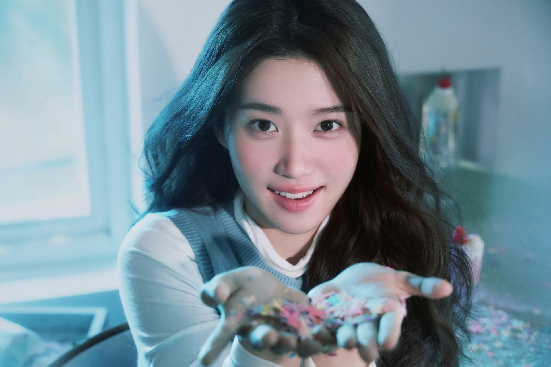 M&agrave;n lột x&aacute;c 180 độ chấn động Trung Quốc: Từ g&aacute;i qu&ecirc; k&eacute;m sang đến nữ thần sắc đẹp khiến 12 triệu người m&ecirc; đắm- Ảnh 7.