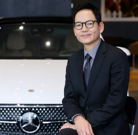 Thảm cảnh &ldquo;vua b&aacute;n xe&rdquo; showbiz bị h&agrave;ng x&oacute;m ph&oacute;ng hỏa thi&ecirc;u rụi ph&ograve;ng thu, nợ nần chồng chất- Ảnh 3.