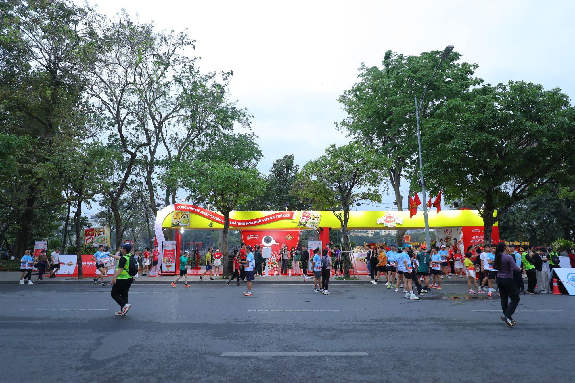 Dấu ấn Phở Đệ Nhất tại giải chạy 80 năm ng&agrave;nh Thể dục Thể thao- Ảnh 1.