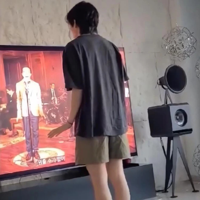 To&agrave;n cảnh căn hộ "đỉnh lưu" gần 100 tỷ của V (BTS)- Ảnh 11.