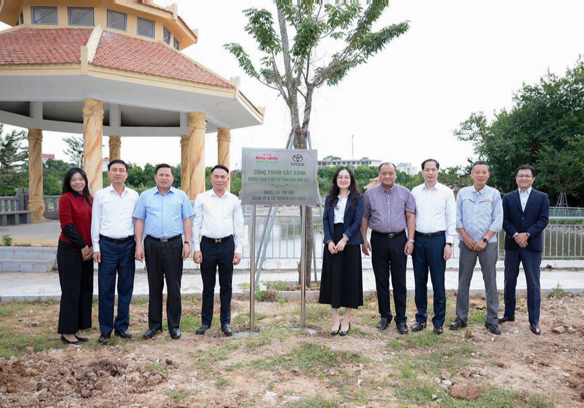 Toyota cam kết vì một Việt Nam xanh hơn, sạch hơn và hạnh phúc hơn- Ảnh 3. Toyota cam kết vì một Việt Nam xanh hơn, sạch hơn và hạnh phúc hơn- Ảnh 3.
