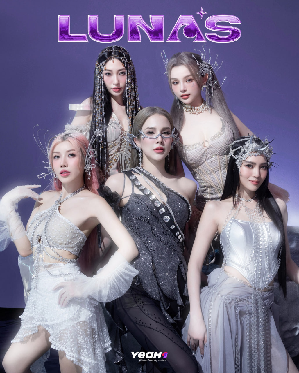 Mỹ nh&acirc;n Việt khiến netizen Trung cho&aacute;ng v&aacute;ng: L&aacute; ngọc c&agrave;nh v&agrave;ng nh&agrave; ngoại giao, gia thế - t&agrave;i năng tiểu thuyết cũng kh&ocirc;ng d&aacute;m viết- Ảnh 6.