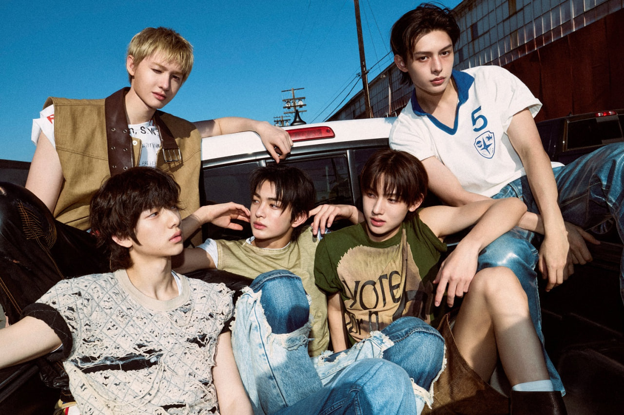 Mỹ nam 1m9 đang nổi tiếng: 6 th&aacute;ng 10 triệu fan, c&oacute; cả bức tường check-in ở H&agrave; Nội, l&agrave;m 1 TTTM đ&ocirc;ng k&iacute;n người- Ảnh 4.