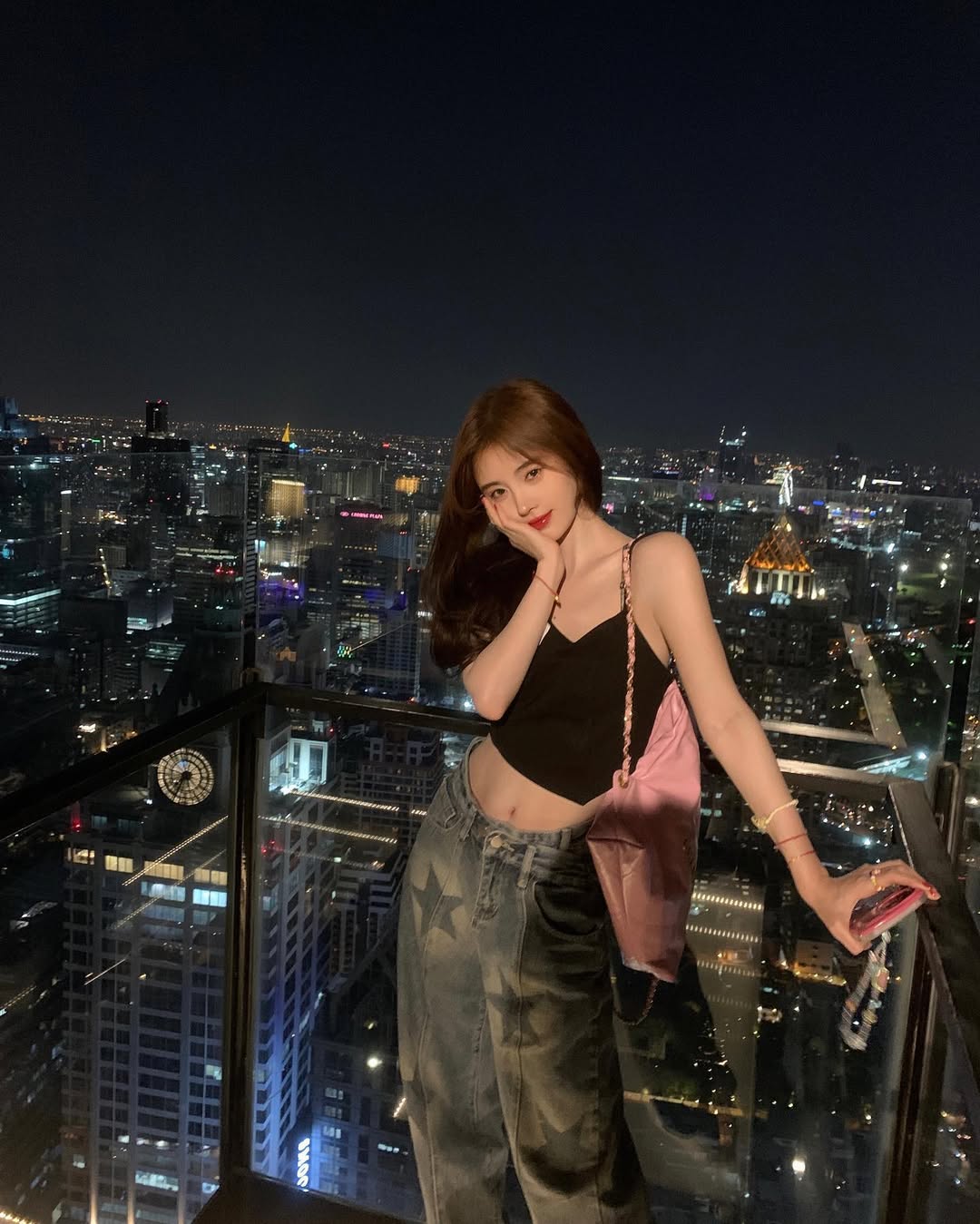 Mỹ nữ Cbiz l&ugrave;n tịt nhưng c&oacute; chi&ecirc;u hack chiều cao l&ecirc;n 1m70 trong 1 nốt nhạc- Ảnh 5.