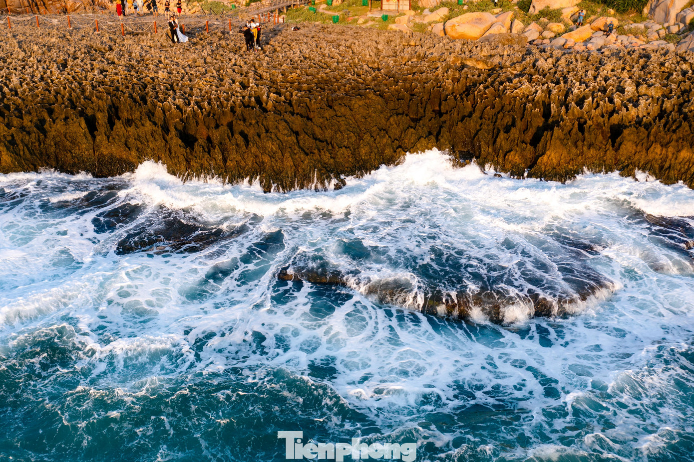 Nơi được v&iacute; như 'sao hỏa ven bờ' ở Kh&aacute;nh H&ograve;a c&oacute; g&igrave; m&agrave; nhiều người mộng mị?- Ảnh 5.