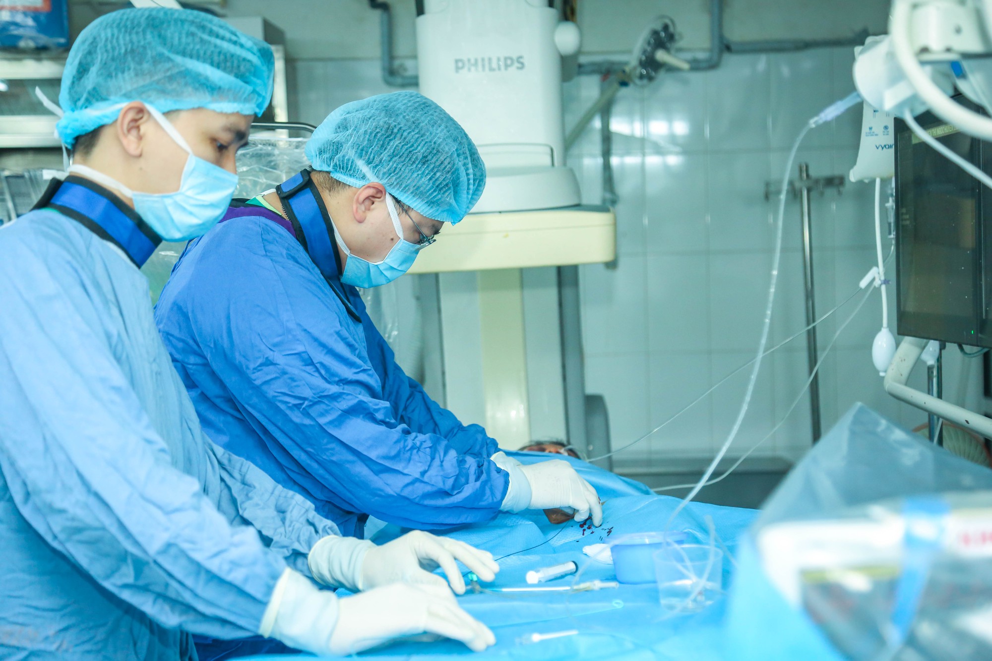 Ca ghép tạng domino đầu tiên tại Việt Nam: Hé lộ quy trình thực hiện và phân cảnh khiến nhiều người rơi nước mắt- Ảnh 1. Ca ghép tạng domino đầu tiên tại Việt Nam: Hé lộ quy trình thực hiện và phân cảnh khiến nhiều người rơi nước mắt- Ảnh 1.