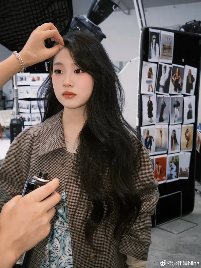 Con g&aacute;i sinh năm 2006 của một diễn vi&ecirc;n h&agrave;i bị ch&ecirc; bai v&igrave; k&eacute;m xinh, 12 năm sau "lột x&aacute;c" đẳng cấp- Ảnh 8.