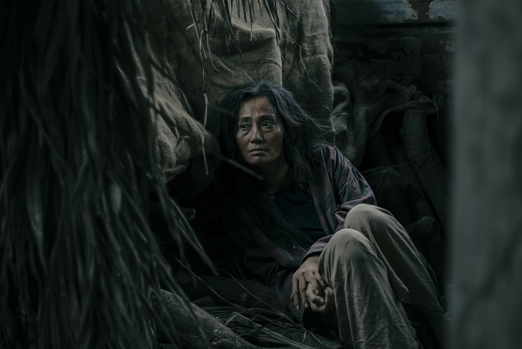 Nữ NSƯT đ&oacute;ng 10 vai như 1 vẫn đắt show khủng khiếp, c&agrave;ng xấu kh&aacute;n giả c&agrave;ng u m&ecirc;- Ảnh 2.