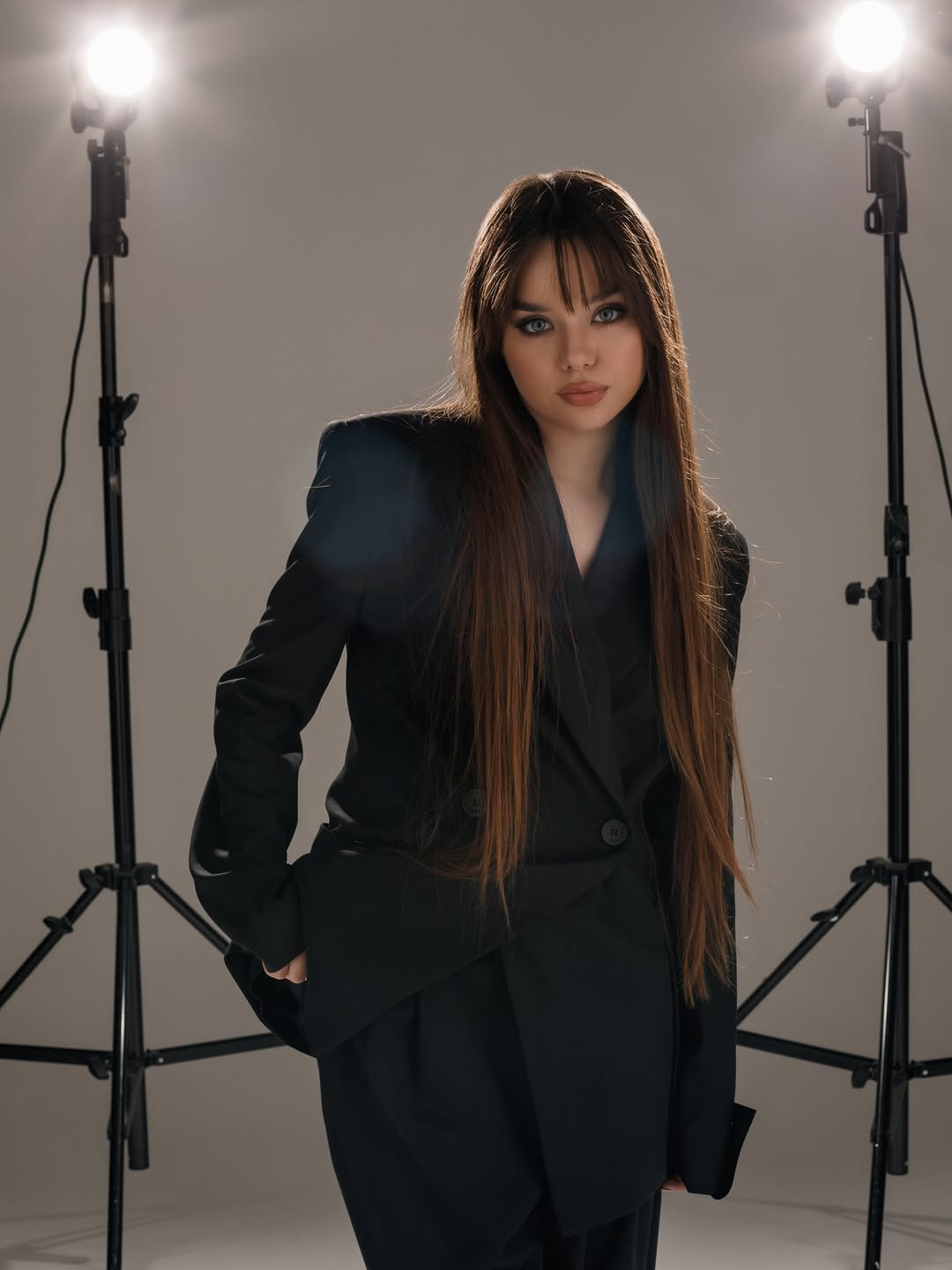 15 năm đ&atilde; thay đổi "b&uacute;p b&ecirc;" c&oacute; đ&ocirc;i mắt xanh đẹp nhất thế giới đến cỡ n&agrave;o?- Ảnh 12.