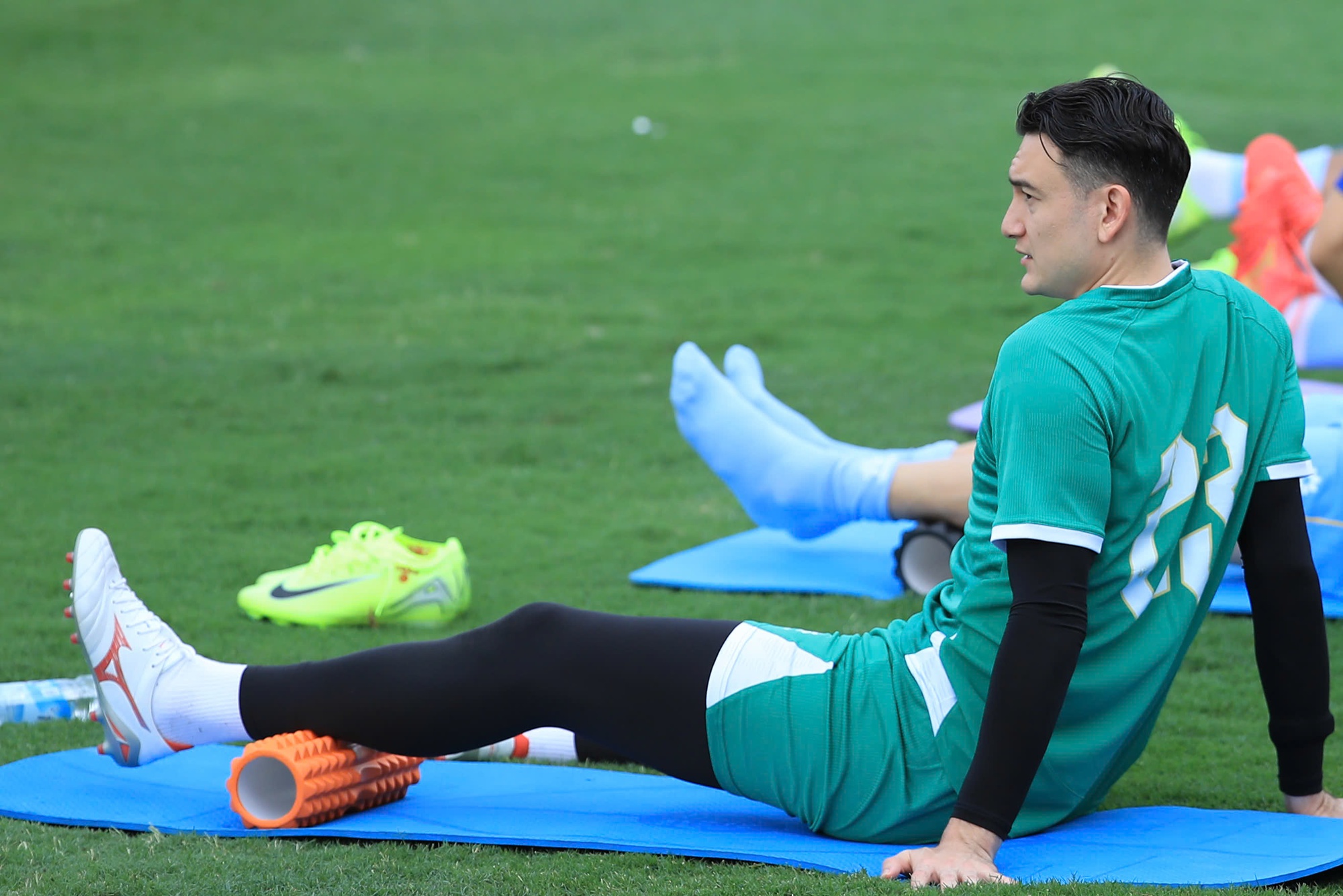 Trung Kiên đọ visual với Văn Lâm: Đúng chuẩn tuyển Việt Nam, cứ thủ môn là đẹp trai- Ảnh 2. Trung Kiên đọ visual với Văn Lâm: Đúng chuẩn tuyển Việt Nam, cứ thủ môn là đẹp trai- Ảnh 2.