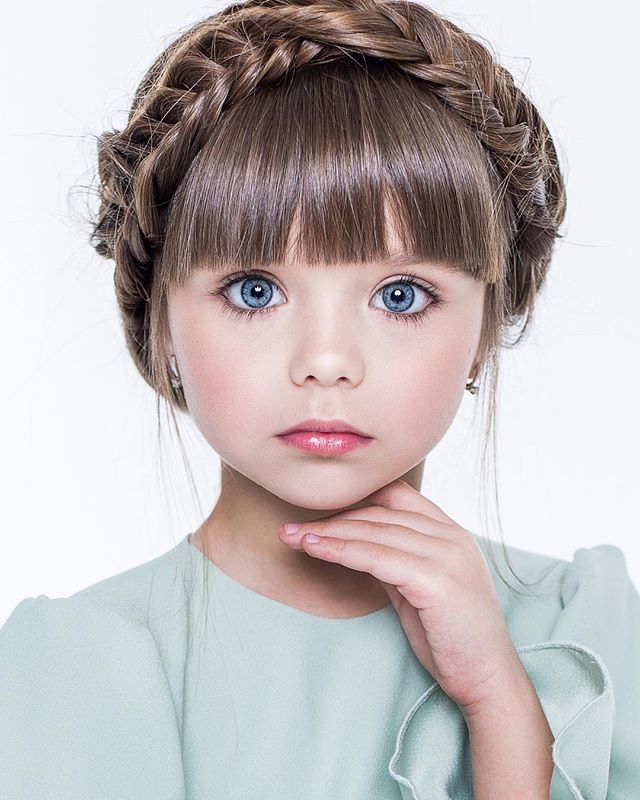 15 năm đ&atilde; thay đổi "b&uacute;p b&ecirc;" c&oacute; đ&ocirc;i mắt xanh đẹp nhất thế giới đến cỡ n&agrave;o?- Ảnh 3.