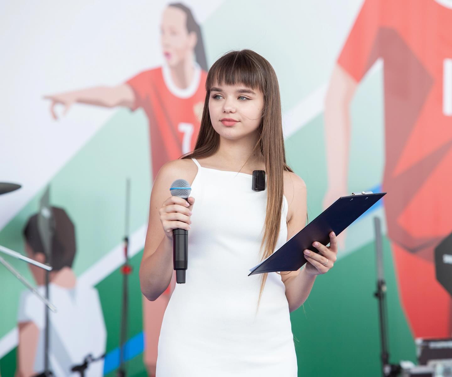 15 năm đ&atilde; thay đổi "b&uacute;p b&ecirc;" c&oacute; đ&ocirc;i mắt xanh đẹp nhất thế giới đến cỡ n&agrave;o?- Ảnh 5.