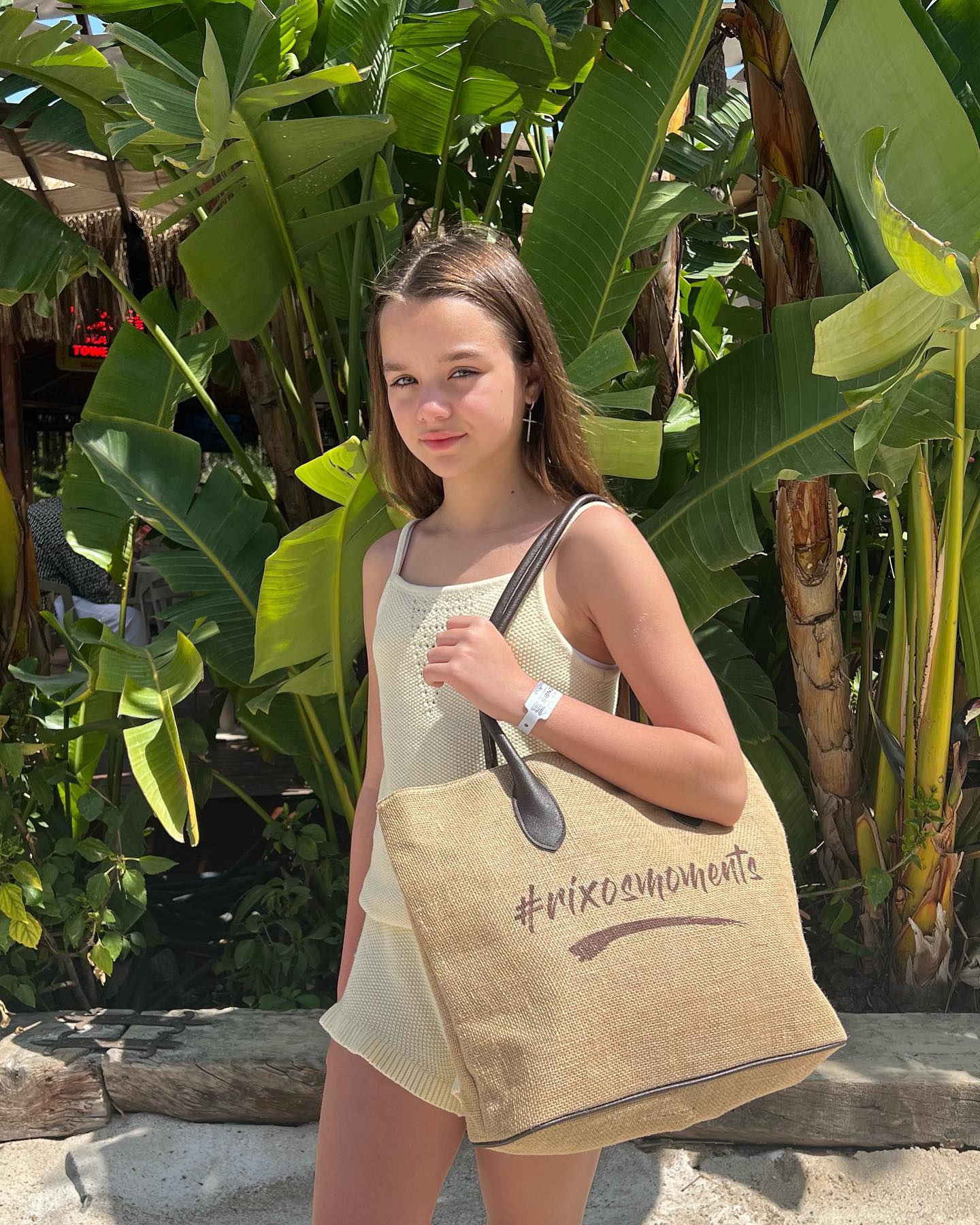 15 năm đ&atilde; thay đổi "b&uacute;p b&ecirc;" c&oacute; đ&ocirc;i mắt xanh đẹp nhất thế giới đến cỡ n&agrave;o?- Ảnh 7.