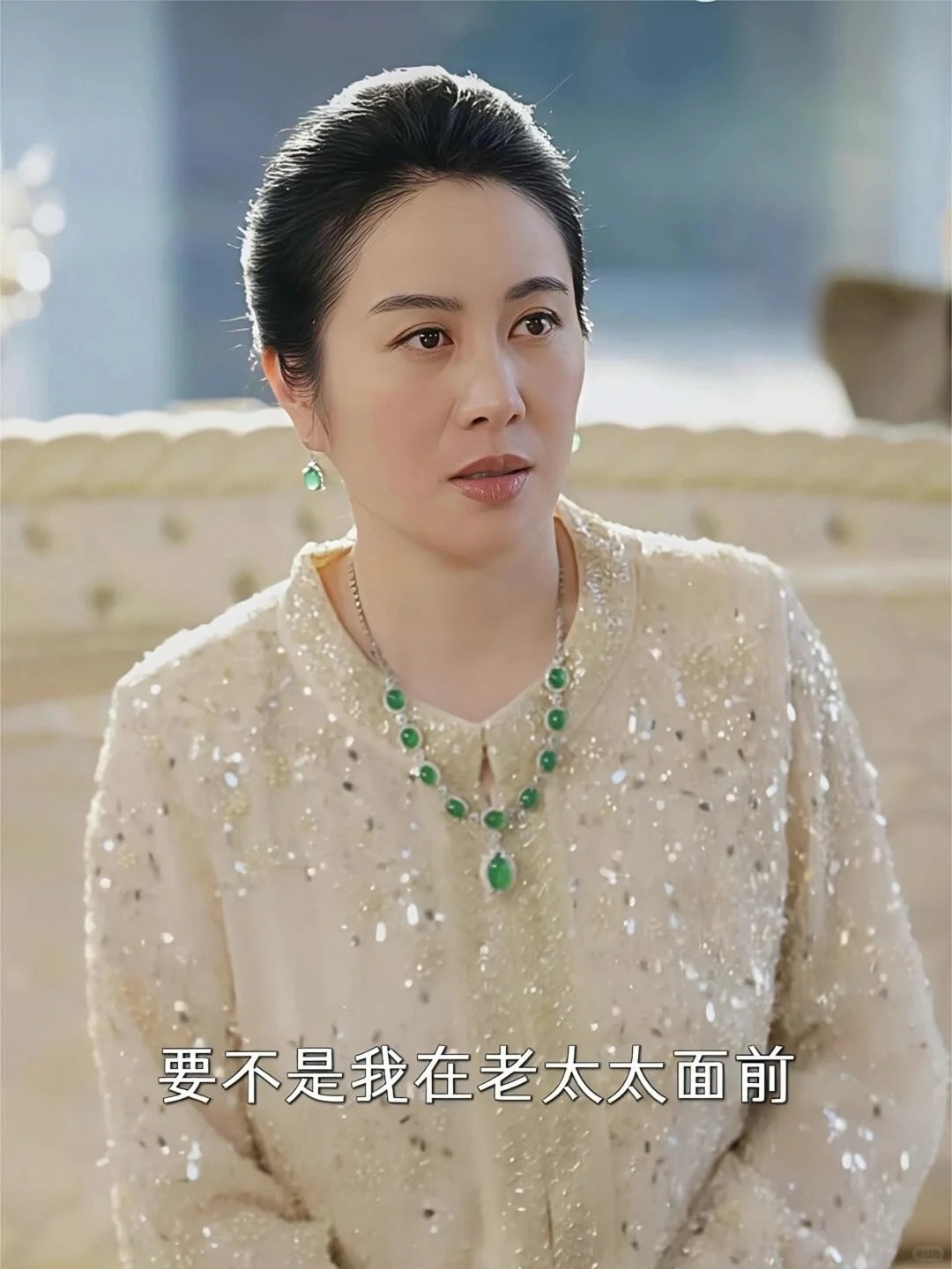 Phim ngắn Hoa ngữ giờ "cuốn" thế sao: B&oacute;c gi&aacute; set trang sức ngọc b&iacute;ch của Diệp Tuyền mới ng&atilde; ngửa v&igrave; sự thật n&agrave;y!- Ảnh 5.