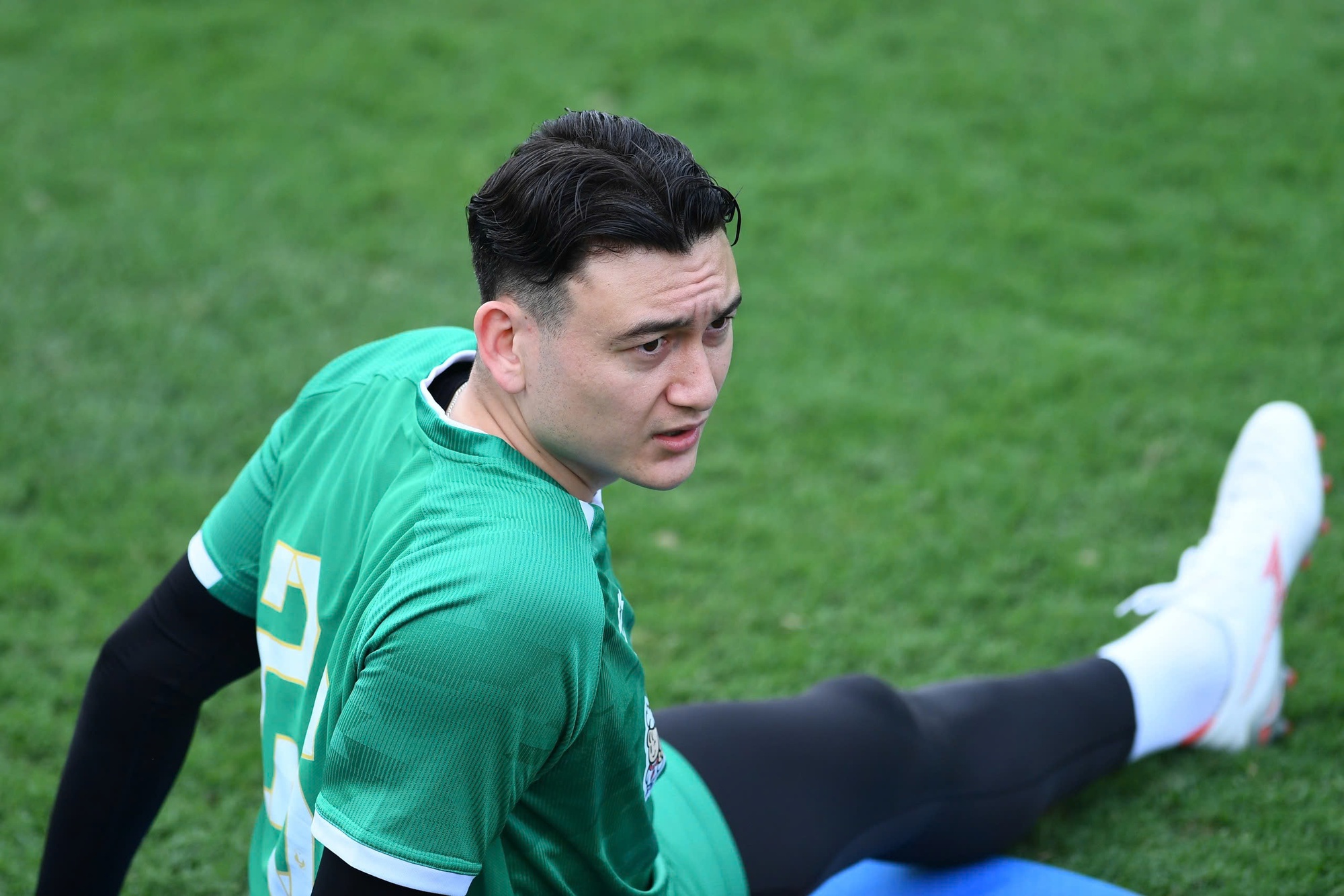 Trung Kiên đọ visual với Văn Lâm: Đúng chuẩn tuyển Việt Nam, cứ thủ môn là đẹp trai- Ảnh 1. Trung Kiên đọ visual với Văn Lâm: Đúng chuẩn tuyển Việt Nam, cứ thủ môn là đẹp trai- Ảnh 1.