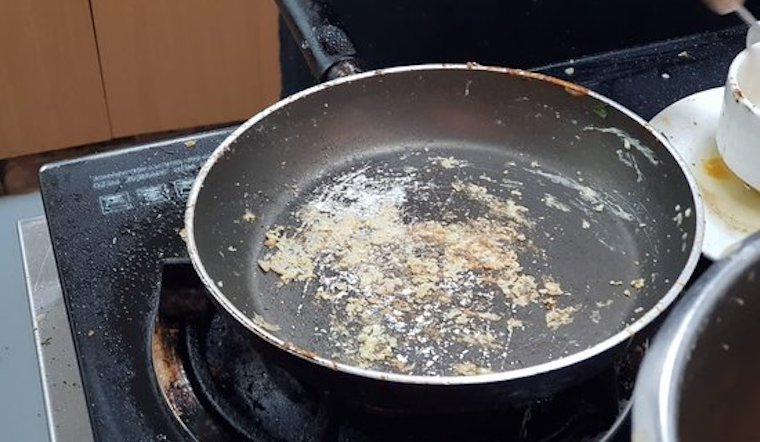 3 loại nồi, chảo tiếc mấy cũng vứt ngay nếu kh&ocirc;ng muốn ph&aacute; vị m&oacute;n ăn, nuốt v&agrave;o độc tố- Ảnh 1.