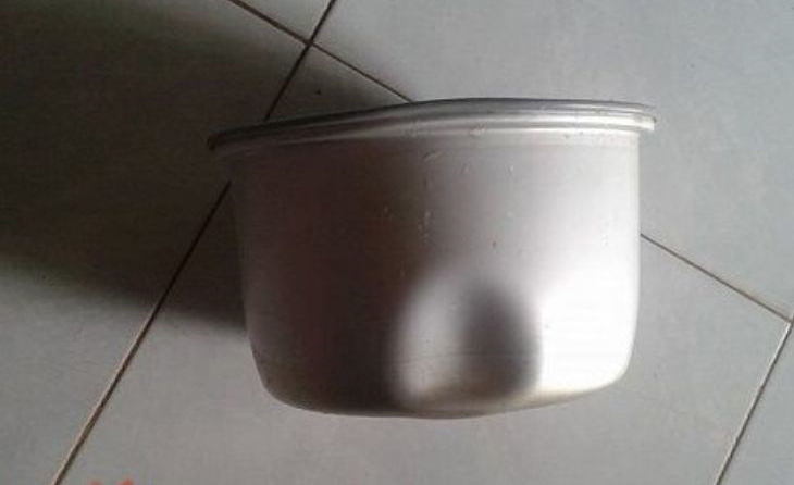 3 loại nồi, chảo tiếc mấy cũng vứt ngay nếu kh&ocirc;ng muốn ph&aacute; vị m&oacute;n ăn, nuốt v&agrave;o độc tố- Ảnh 3.