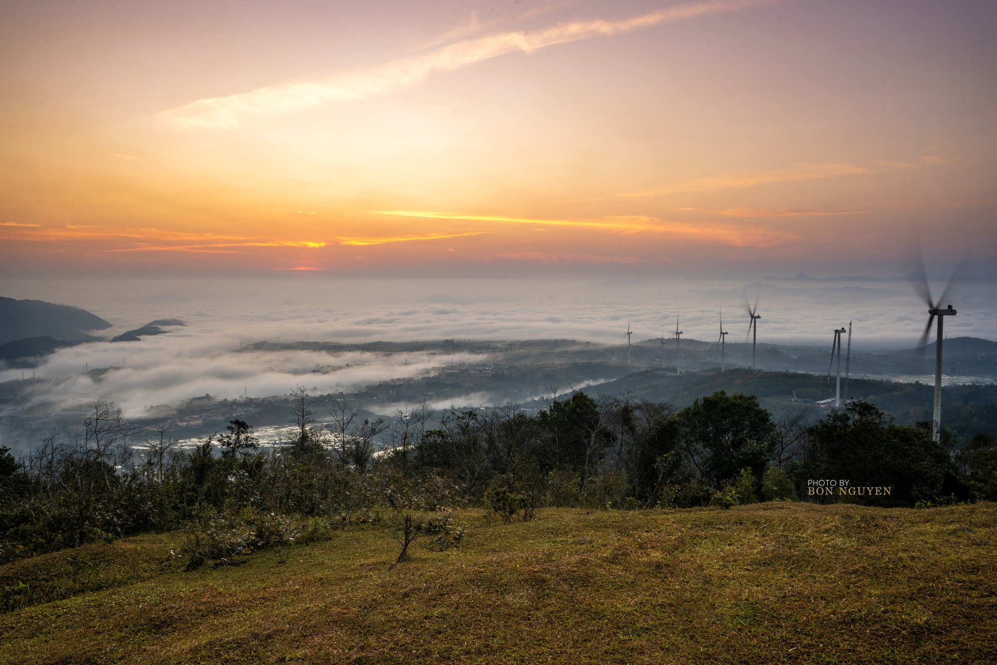 Giải m&atilde; hiện tượng du lịch năm 2026: Thi&ecirc;n đường trekking trỗi dậy từ những hố bom, trải nghiệm như trời &Acirc;u nhưng chi ph&iacute; cực rẻ- Ảnh 1.
