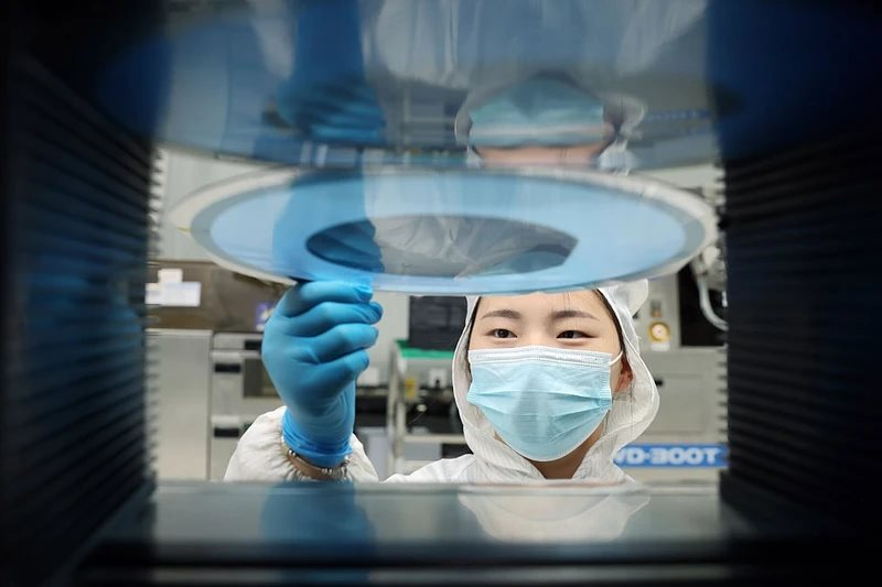 "Anh cả" Nhật Bản đang lo lắng trước những g&igrave; xảy ra ở Trung Quốc: "Họ l&agrave;m theo c&aacute;ch rất kh&aacute;c ch&uacute;ng ta"- Ảnh 1.