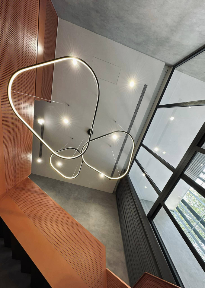 To&agrave;n cảnh biệt thự 5 tầng của JustaTee - Tr&acirc;m Anh- Ảnh 8.