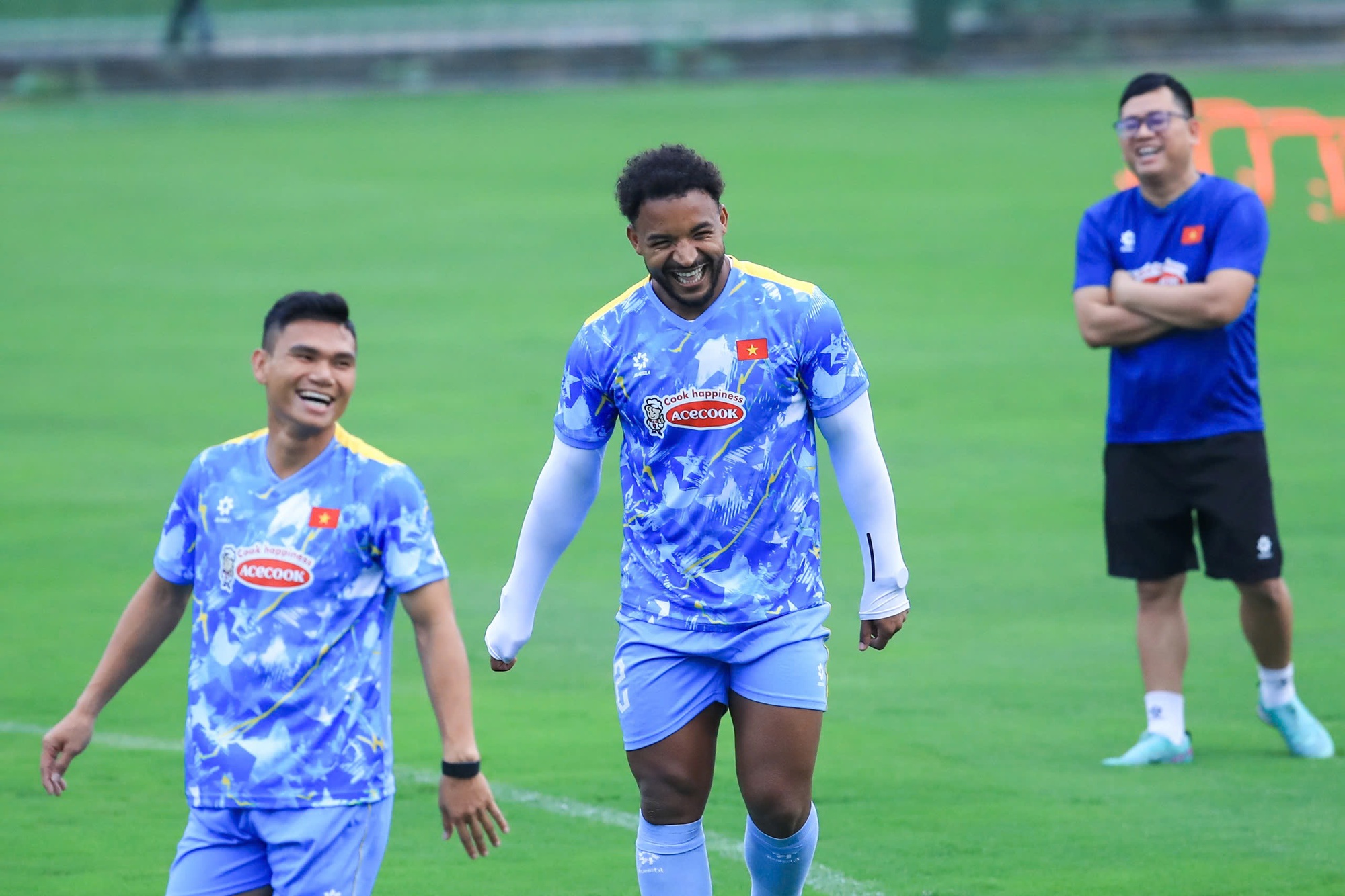 Visual s&aacute;ng bừng của thủ m&ocirc;n 1m91 Trung Ki&ecirc;n ở đội tuyển Việt Nam- Ảnh 7.