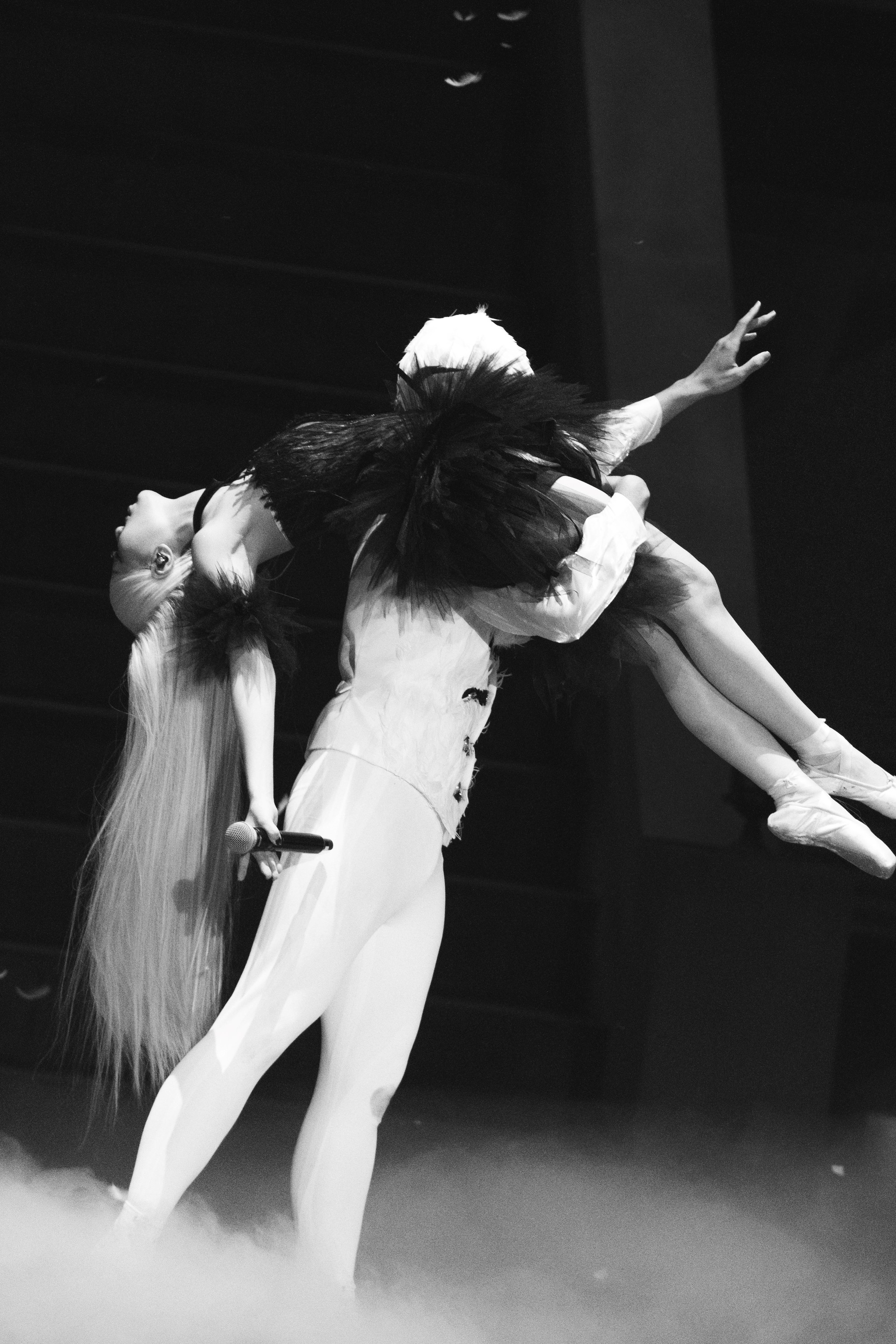 Concert ch&aacute;y v&eacute; của mỹ nh&acirc;n việt mất 10 năm mới toả s&aacute;ng: S&acirc;n khấu tuyệt đẹp, nghệ sĩ lẫn fan đều cảm thấy thoả m&atilde;n- Ảnh 3.