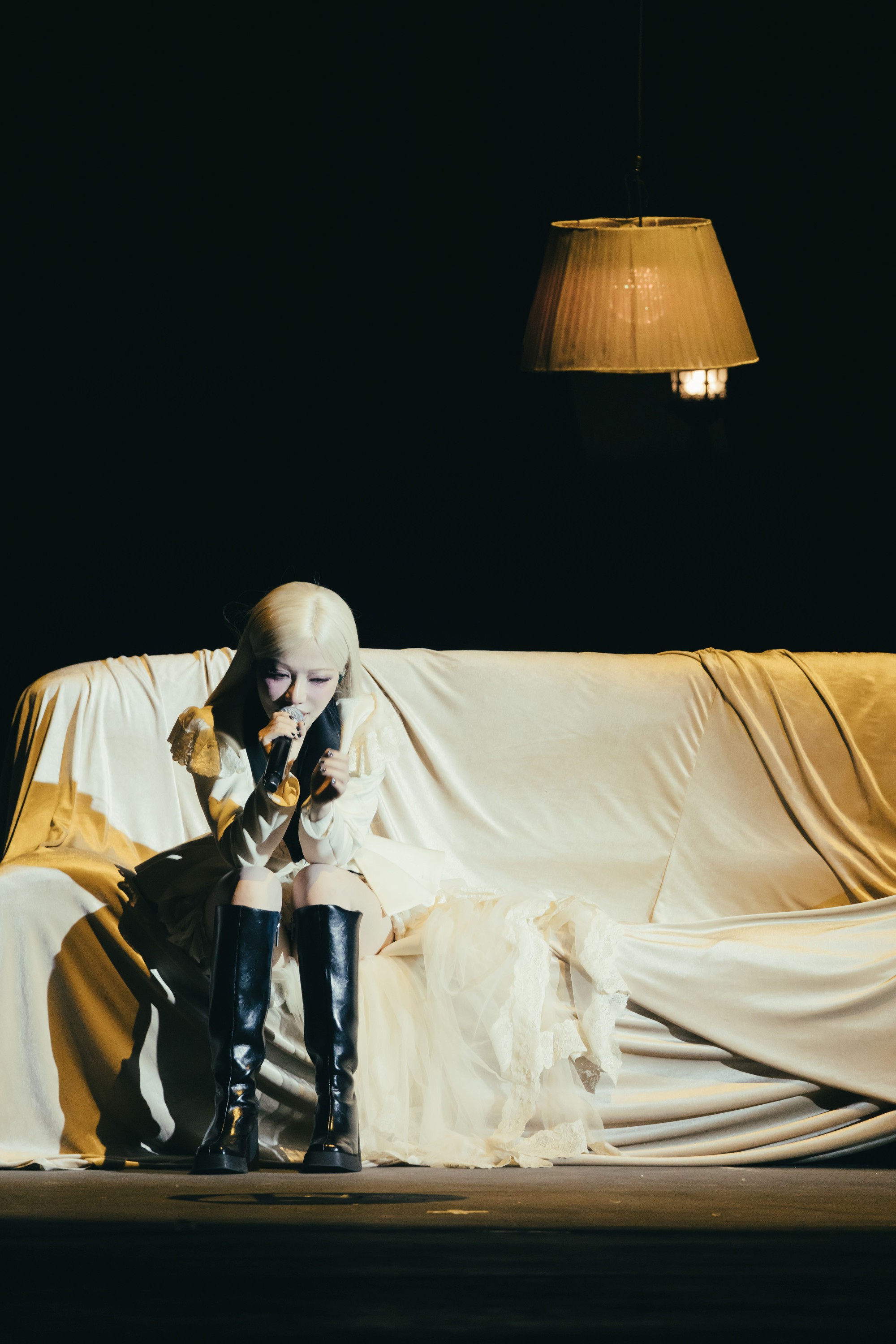 Concert ch&aacute;y v&eacute; của mỹ nh&acirc;n việt mất 10 năm mới toả s&aacute;ng: S&acirc;n khấu tuyệt đẹp, nghệ sĩ lẫn fan đều cảm thấy thoả m&atilde;n- Ảnh 4.