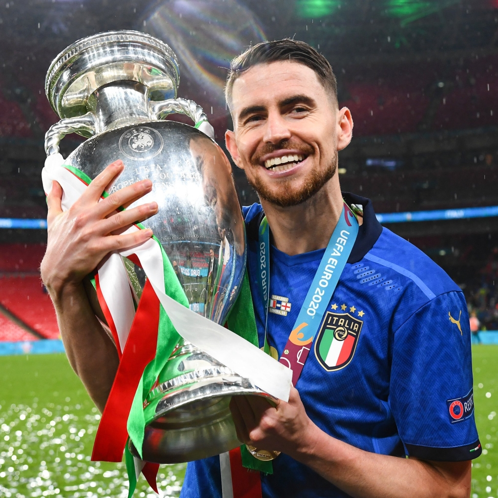 Ca sĩ mới nổi đe nẹt c&ocirc; b&eacute; 11 tuổi, ngờ đ&acirc;u đụng tr&uacute;ng tiểu thư 