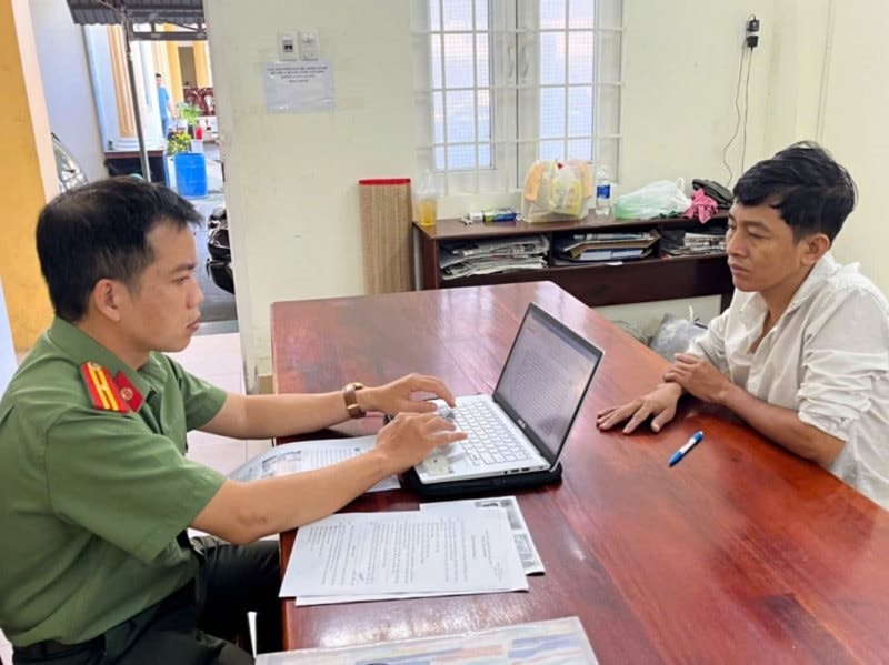 Ph&aacute;t hiện hơn 400 người giao dịch tổng cộng 3 tỷ đồng cho người đ&agrave;n &ocirc;ng SN 1985, C&ocirc;ng an ph&aacute;t cảnh b&aacute;o &lsquo;n&oacute;ng&rsquo;- Ảnh 1.