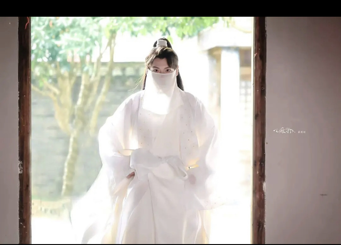 Chưa thấy mỹ nam cổ trang n&agrave;o ch&aacute;n đời cỡ n&agrave;y: Mặc g&igrave; cũng xấu đến tận c&ugrave;ng, netizen đ&ograve;i ch&ocirc;n cả bộ phim- Ảnh 1.