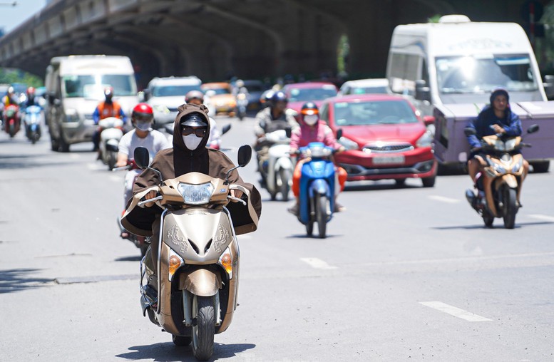 Khi n&agrave;o nắng n&oacute;ng sẽ bao tr&ugrave;m miền Bắc v&agrave; xuất hiện mưa to chuyển m&ugrave;a?- Ảnh 2.