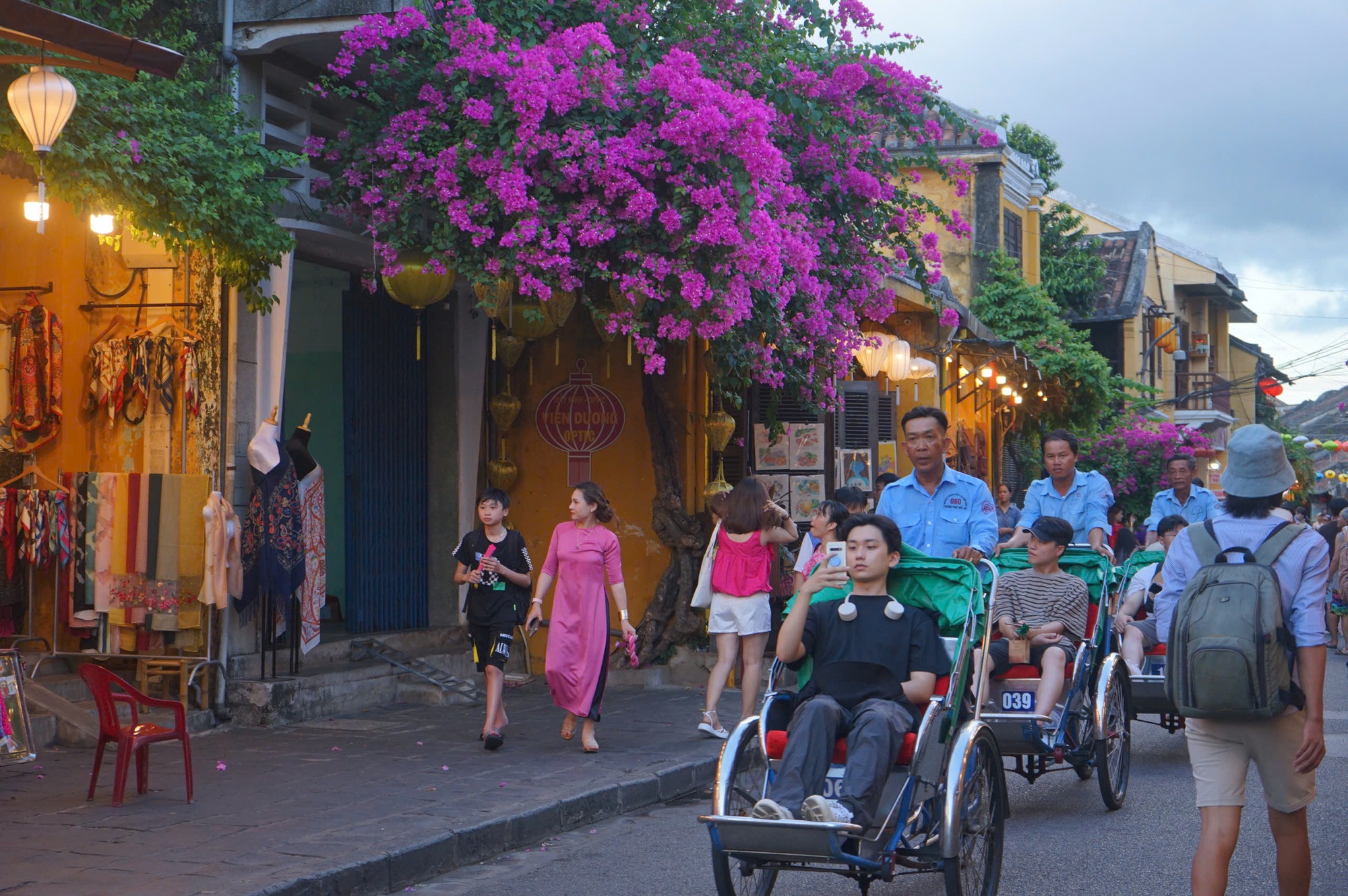 Kh&aacute;ch H&agrave;n chuyển sang du lịch tự t&uacute;c, định h&igrave;nh lại du lịch Việt Nam- Ảnh 4.