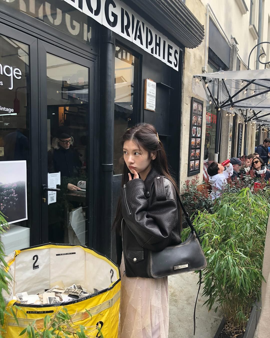 Nữ thần sắp chạm tuổi 40: Gương mặt "b&uacute;ng ra collagen", ăn mặc đẹp đến nỗi g&aacute;i 18 phải học tập- Ảnh 18.