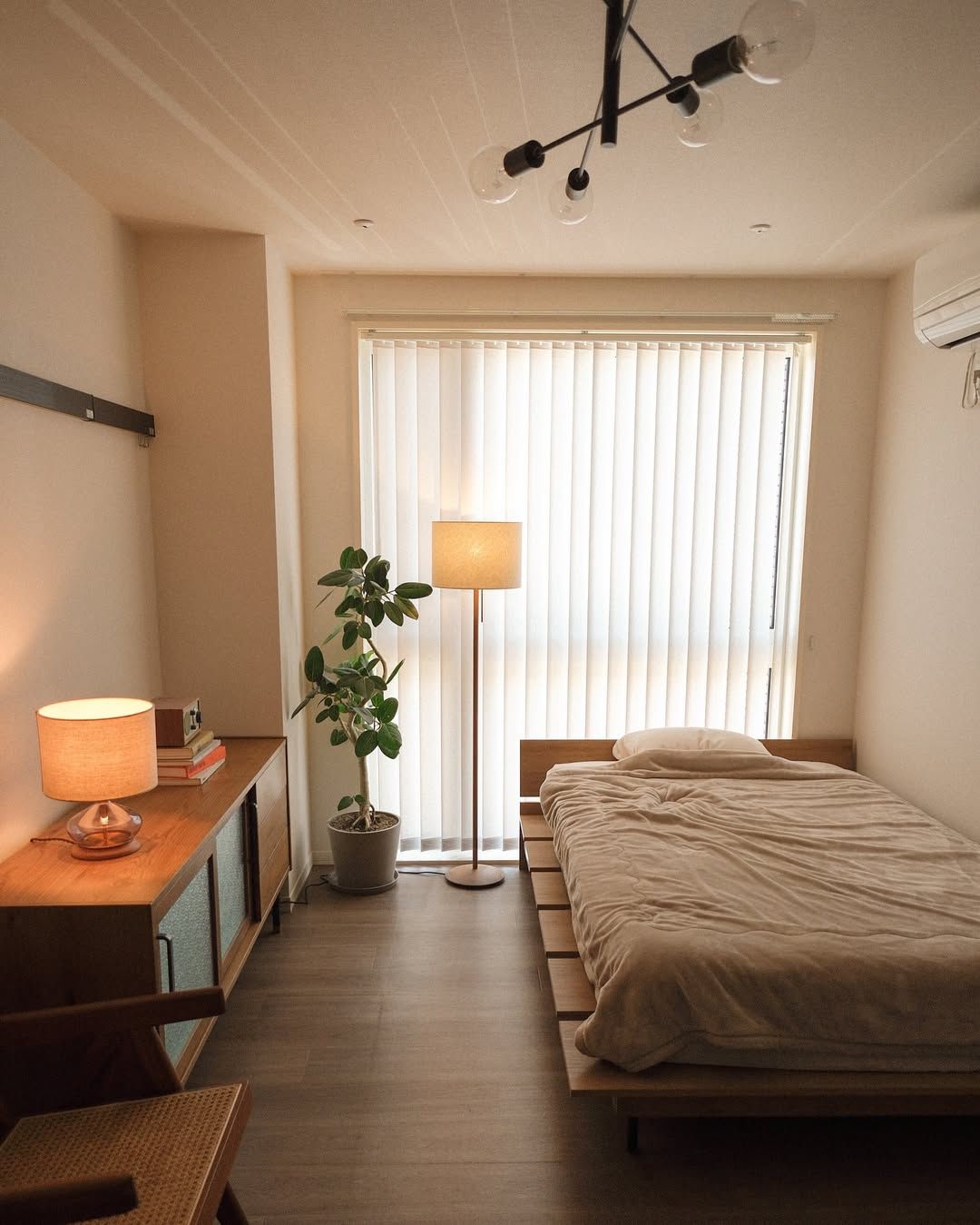 10 năm thu&ecirc; nh&agrave; ở H&agrave; Nội, từng d&agrave;nh hơn nửa th&aacute;ng lương trả tiền nh&agrave;, t&ocirc;i ph&aacute;t hiện ra 5 sự thật &ldquo;ngược đời&rdquo;- Ảnh 1.