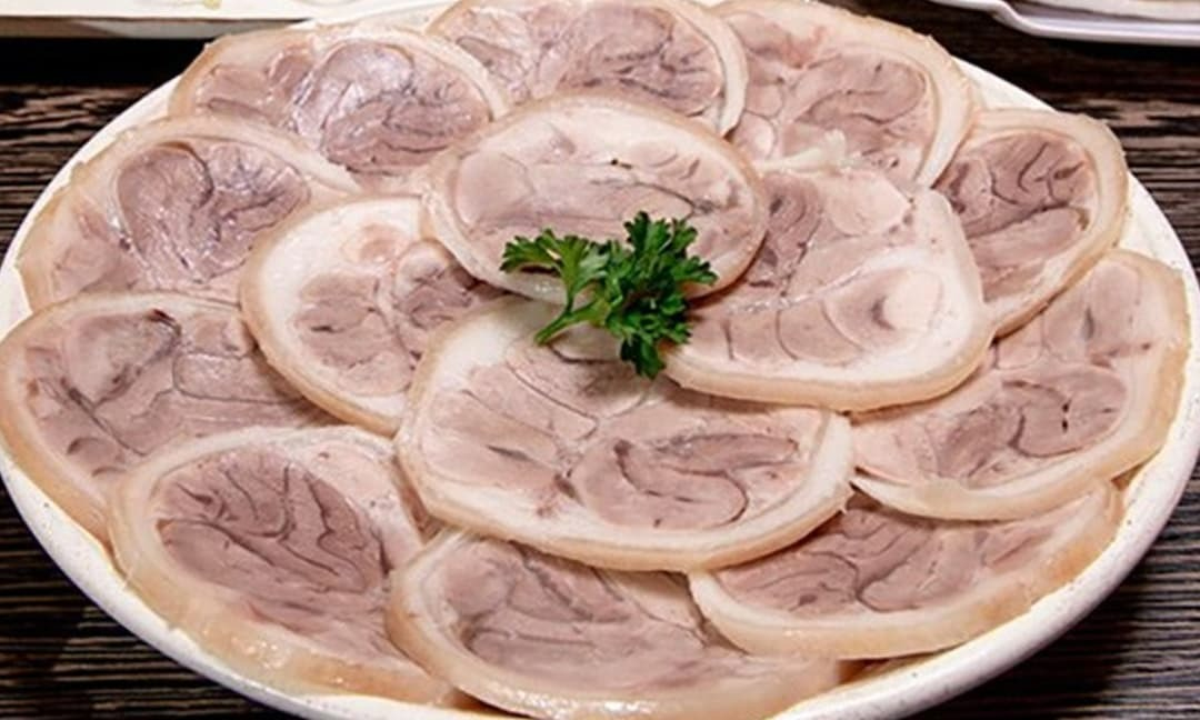 5 thực phẩm gi&uacute;p sản sinh collagen mạnh nhất: Bất ngờ khi ch&acirc;n gi&ograve;, bong b&oacute;ng c&aacute; KH&Ocirc;NG c&oacute; trong danh s&aacute;ch!- Ảnh 1.