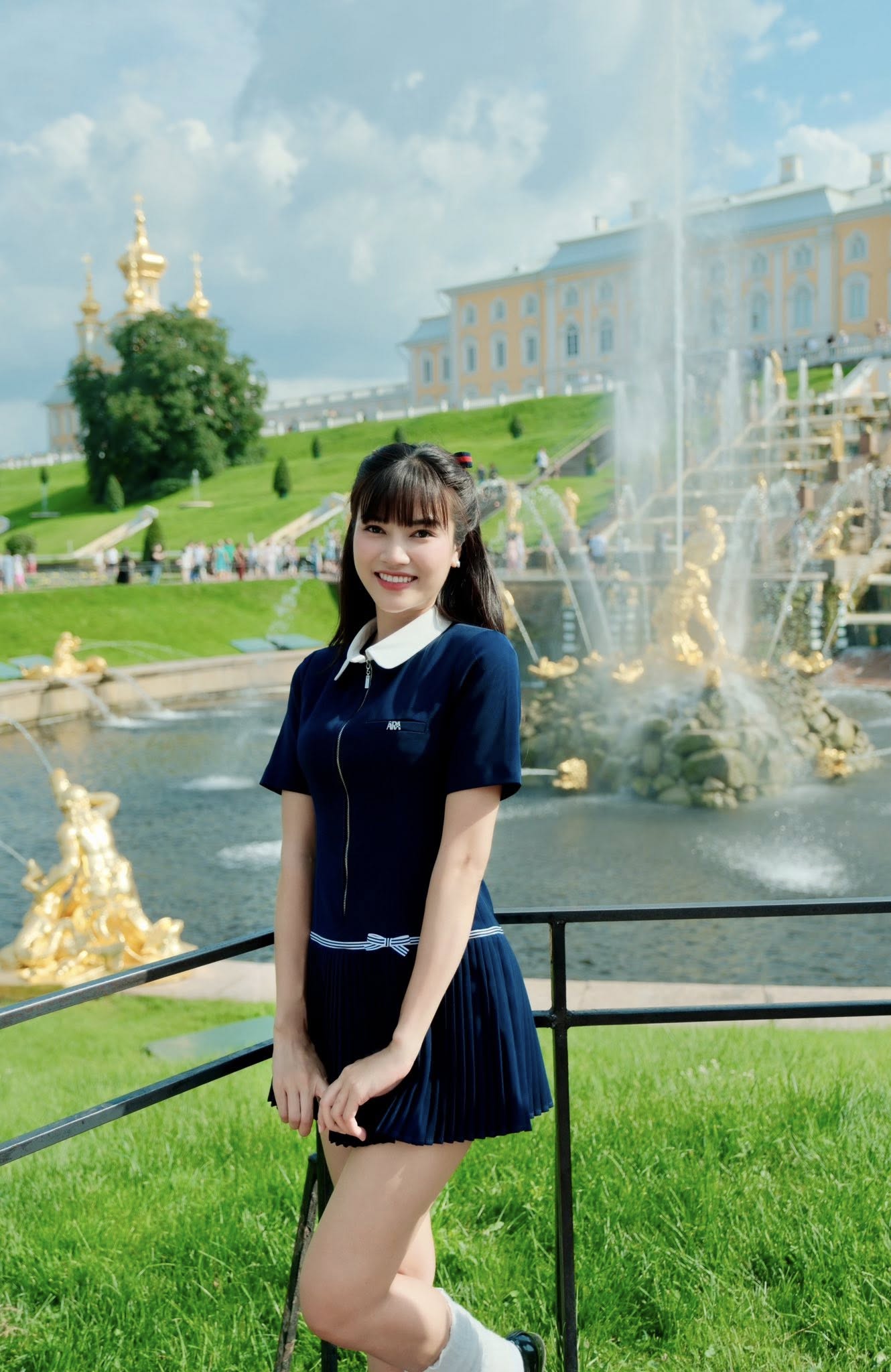 Người đ&agrave;n b&agrave; l&agrave;ng ch&agrave;i "chửi như h&aacute;t" tr&ecirc;n phim giờ v&agrave;ng VTV: Ngo&agrave;i đời xinh bất ngờ, lại th&ecirc;m style đẹp miễn ch&ecirc;- Ảnh 23.