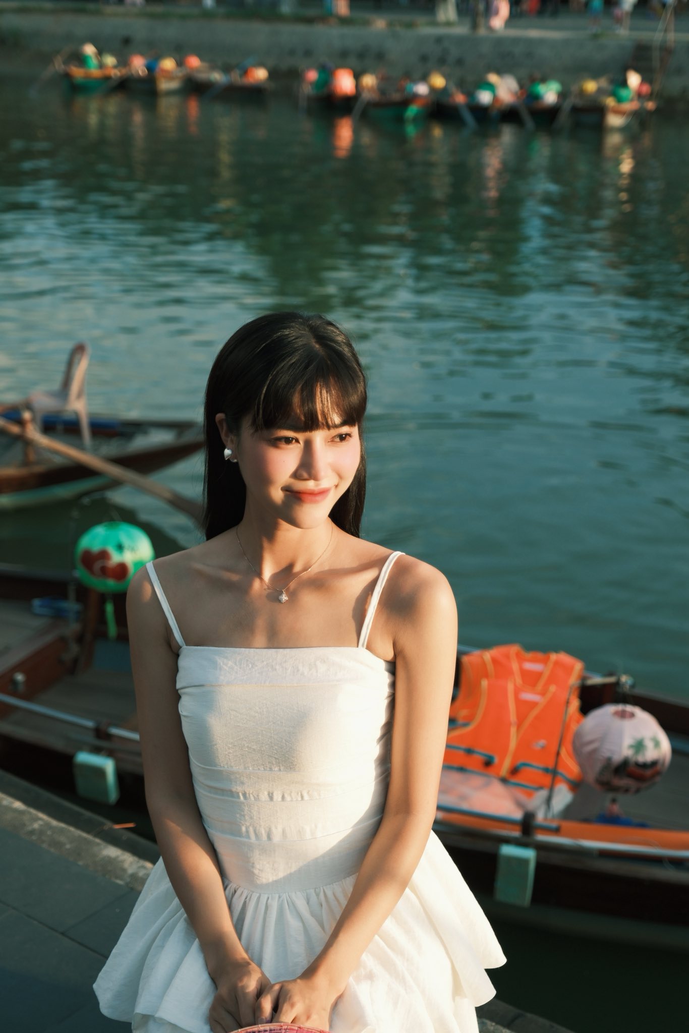 Người đ&agrave;n b&agrave; l&agrave;ng ch&agrave;i "chửi như h&aacute;t" tr&ecirc;n phim giờ v&agrave;ng VTV: Ngo&agrave;i đời xinh bất ngờ, lại th&ecirc;m style đẹp miễn ch&ecirc;- Ảnh 15.