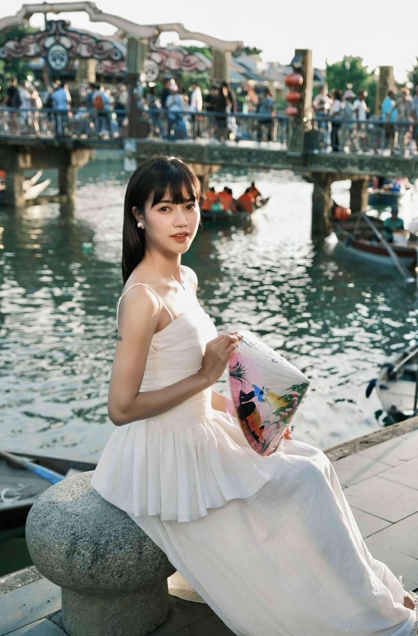 Người đ&agrave;n b&agrave; l&agrave;ng ch&agrave;i "chửi như h&aacute;t" tr&ecirc;n phim giờ v&agrave;ng VTV: Ngo&agrave;i đời xinh bất ngờ, lại th&ecirc;m style đẹp miễn ch&ecirc;- Ảnh 14.