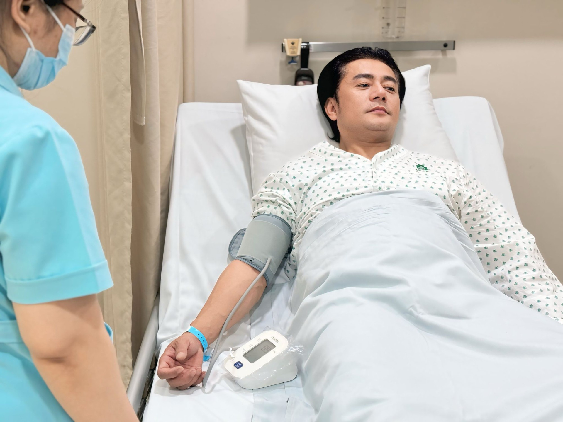 &Aacute; hậu Huyền My gặp tai nạn khi chơi pickleball- Ảnh 4.