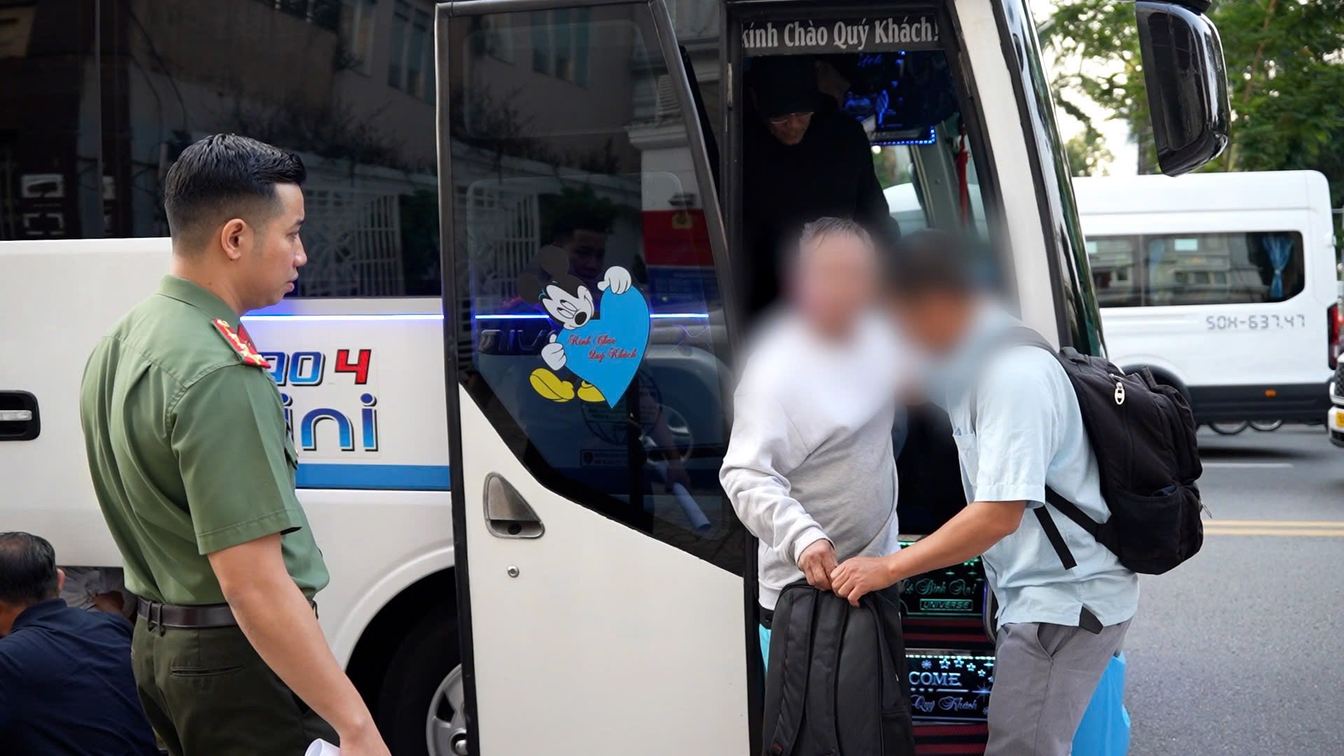 TP.HCM tiếp nhận 34 c&ocirc;ng d&acirc;n bị Hoa Kỳ trục xuất- Ảnh 2.