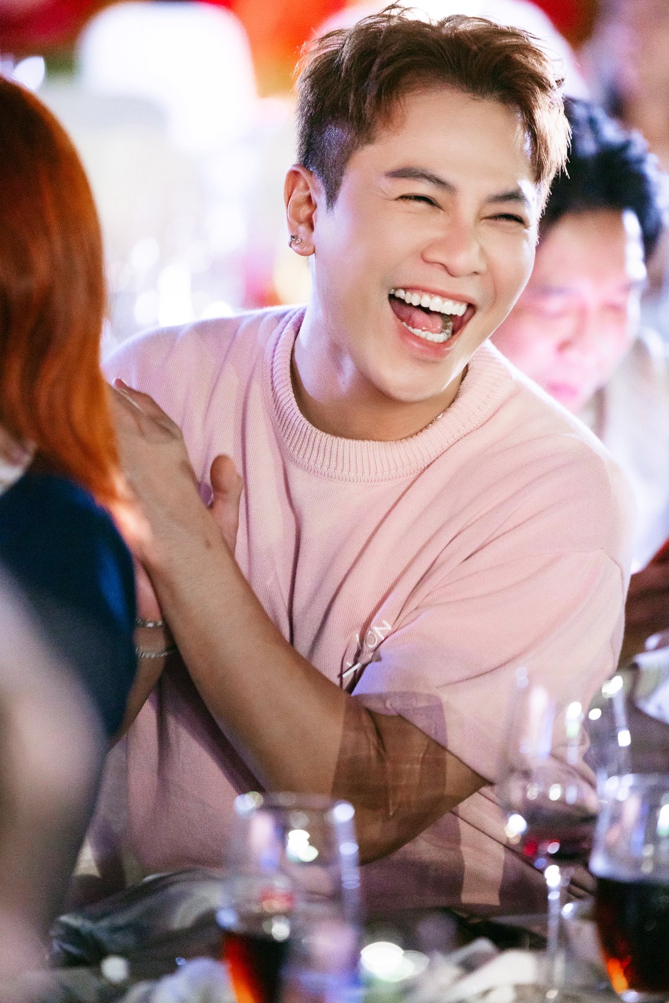 Tiệc th&ocirc;i n&ocirc;i quy tụ cả showbiz của con g&aacute;i Puka: Ho&agrave; Minzy lẻ b&oacute;ng, 1 đ&ocirc;i lộ diện giữa tin đồn c&oacute; tin vui- Ảnh 17.