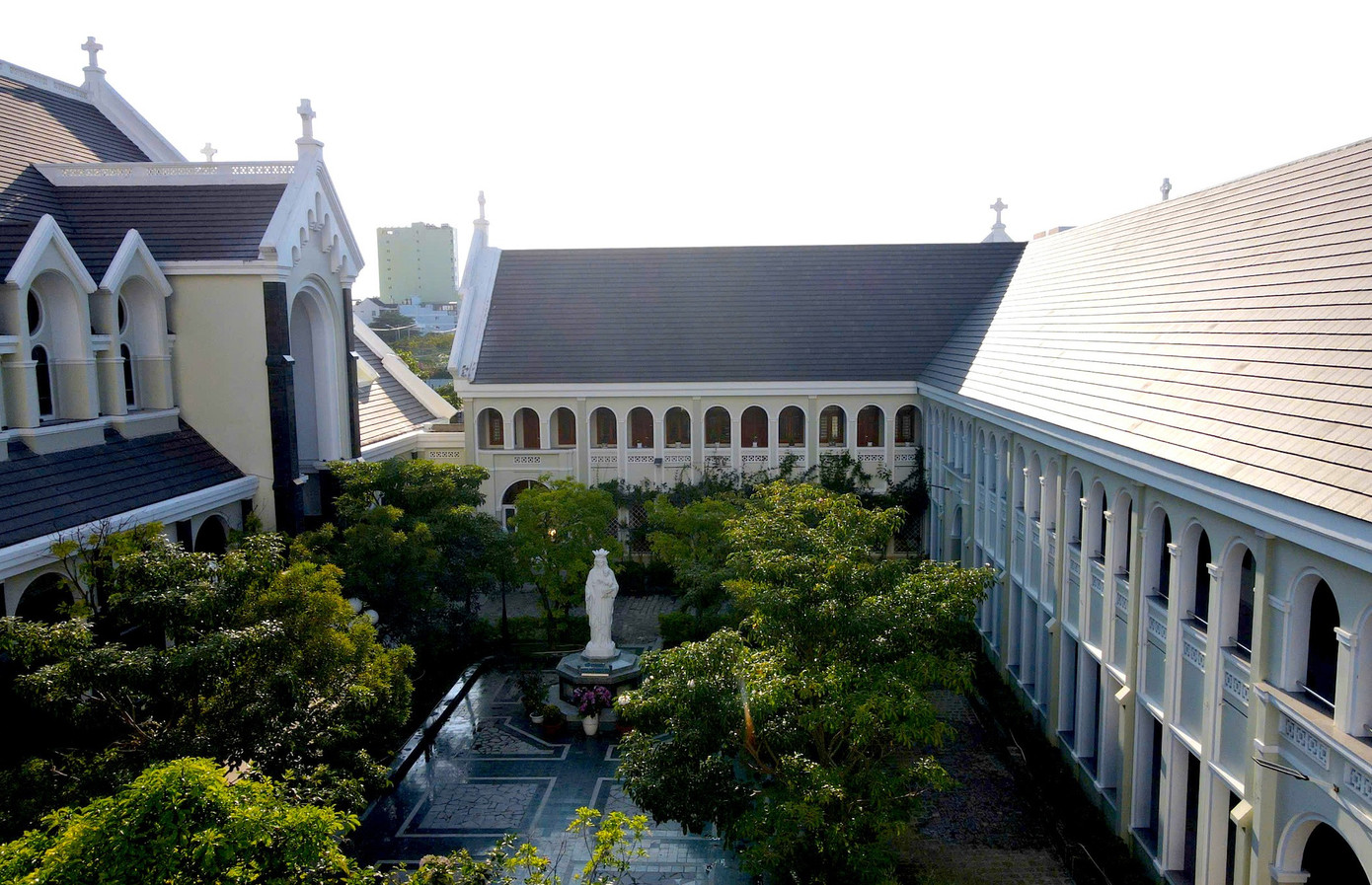 Chi&ecirc;m ngưỡng nh&agrave; thờ tuyệt đẹp ở Nha Trang- Ảnh 6.